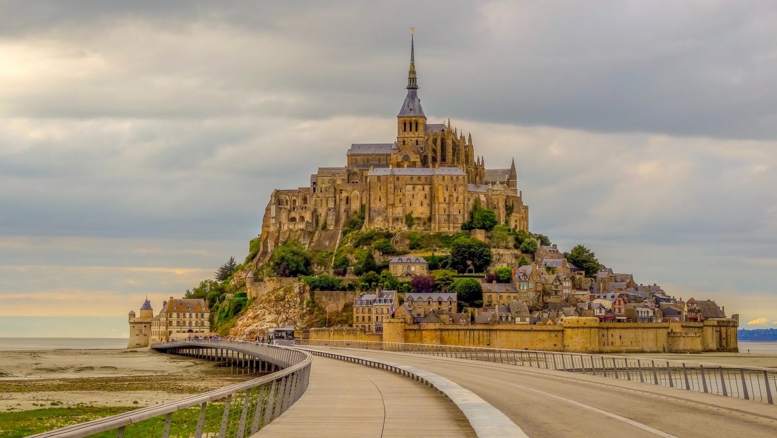 historic normandy with beautiful cycling routes
