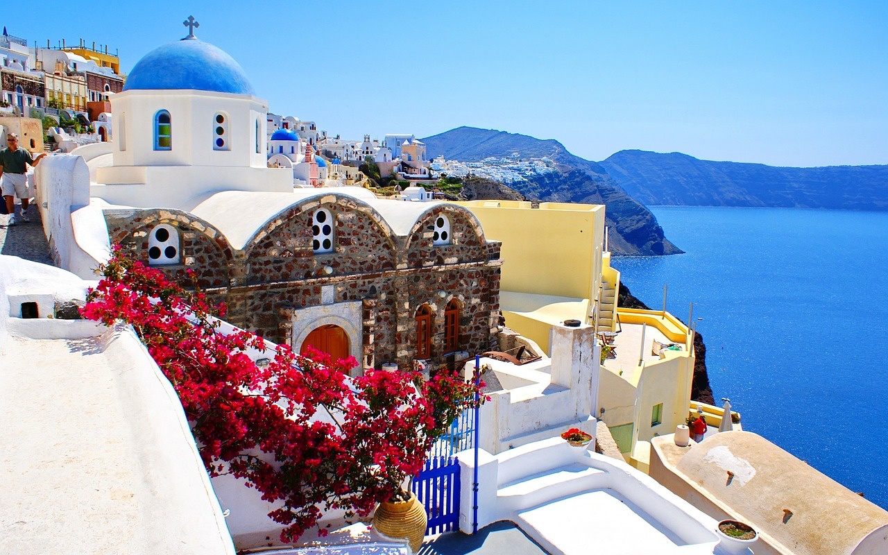 caldera of santorini places to see in greece